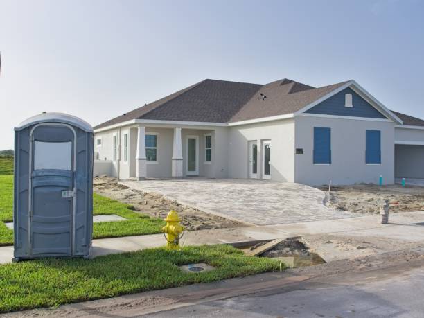 Best Portable restroom trailer rental  in Burnsville, MN
